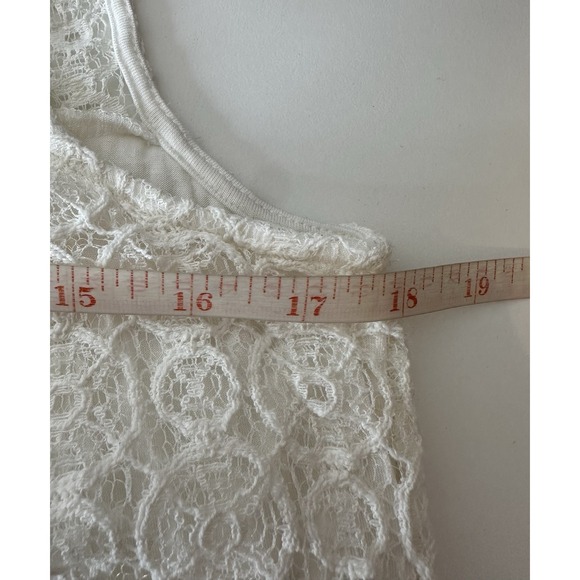 A Pea in the‎ Pod Maternity Top Small Womens White Cream Blouse Lace Sleeveless - Picture 5 of 7